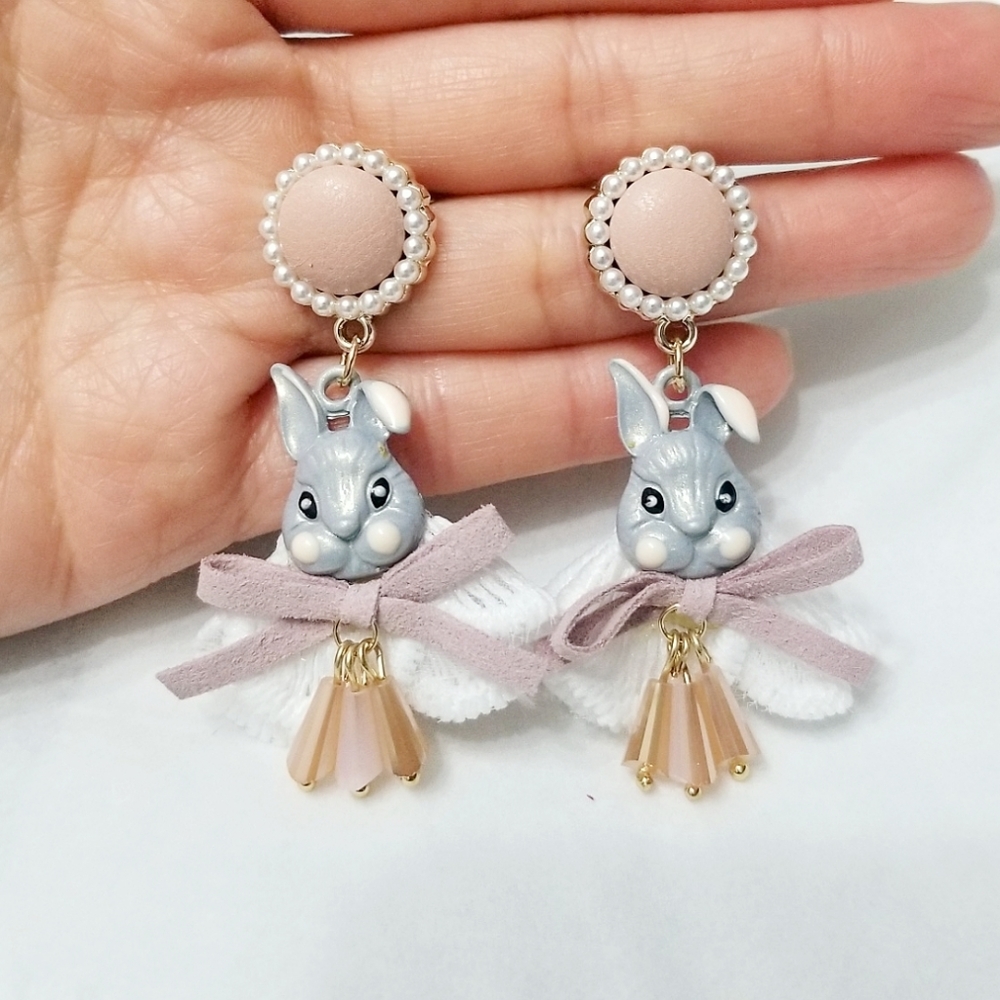 🔥LAST 1🔥NEW WINTER BUNNY DROP EARRINGS - Picture 2 of 5